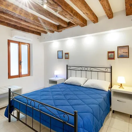 아파트 Cannaregio Elegant *