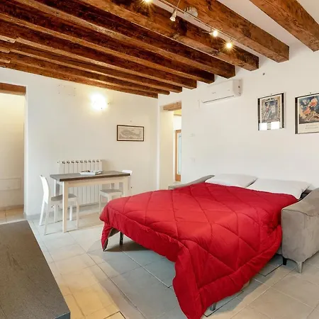 아파트 Cannaregio Elegant *